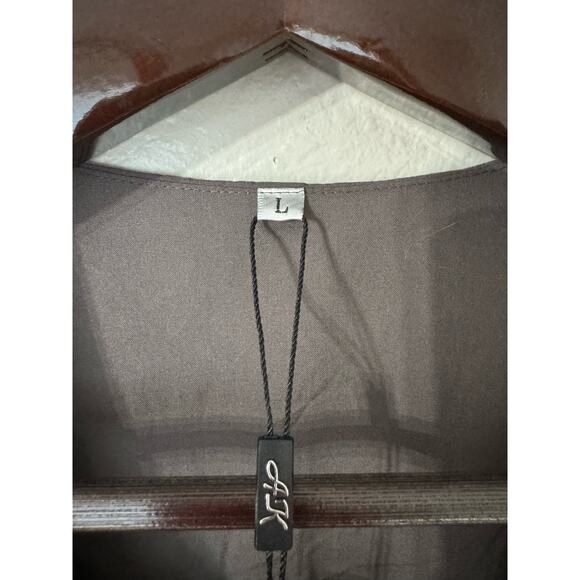 AK Floral Embroidered Gray 3/4 Shirt Shirt Size Large NWT - Picture 3 of 6